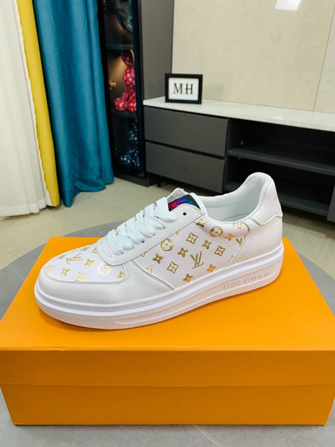 men LV shoes-026